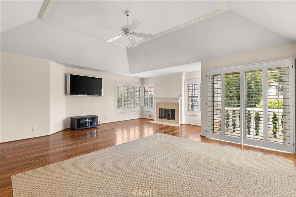 64cbe59a B270 440d 9b0a 97d37d54c30a