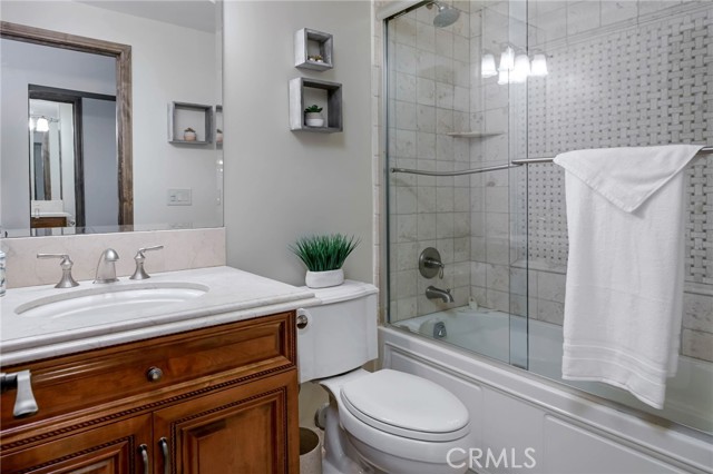 Image 22 of 42 For 16186 Peterson Drive