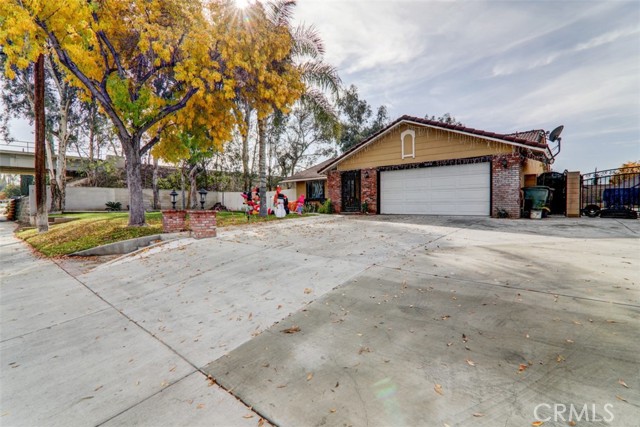 3200 Monroe St, Riverside, CA 92504