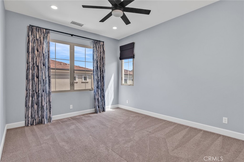 MLS #OC25139999 image #19