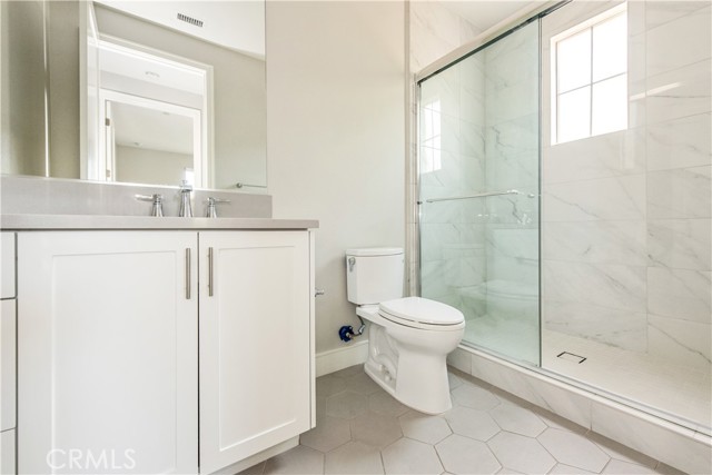 Detail Gallery Image 4 of 29 For 201 Evaroad, Irvine,  CA 92602 - 4 Beds | 3 Baths