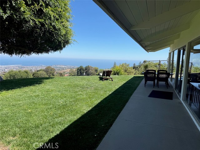 3111 Deluna Drive, Rancho Palos Verdes CA: https://media.crmls.org/medias/64cd82a9-957c-42f8-9b5b-4c270b501520.jpg