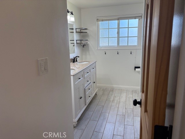 Detail Gallery Image 12 of 19 For 10918 Reseda, Porter Ranch,  CA 91326 - 3 Beds | 2 Baths