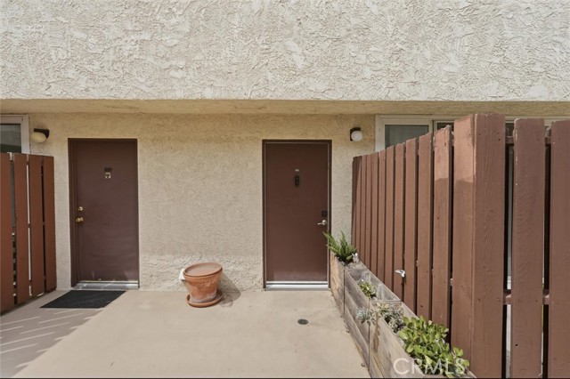 1747 Barry Avenue, Los Angeles CA: https://media.crmls.org/medias/64ce9459-61b6-4729-98c5-957229b51d5d.jpg