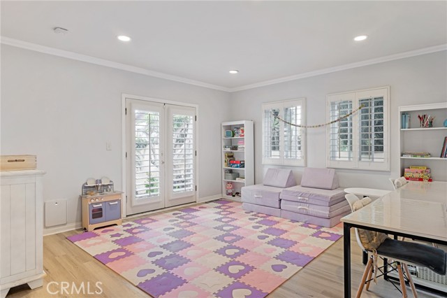 202 Lucia Avenue, Redondo Beach, California 90277, 5 Bedrooms Bedrooms, ,3 BathroomsBathrooms,Residential,Sold,Lucia,SB21191520