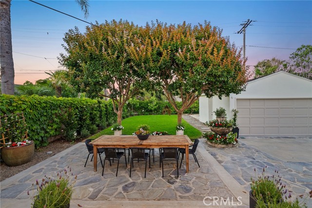340 Broadway, Costa Mesa CA: https://media.crmls.org/medias/64d0472d-4d56-49d7-9852-5ac28daff202.jpg