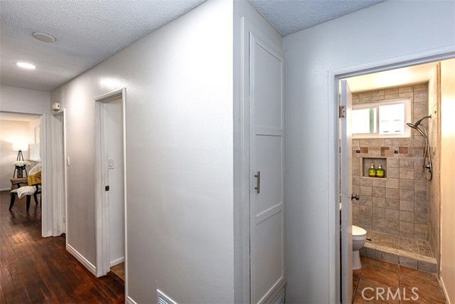 11986 Springview Drive, La Mirada CA: https://media.crmls.org/medias/64d16699-7121-4e02-ba4d-be88109d9571.jpg
