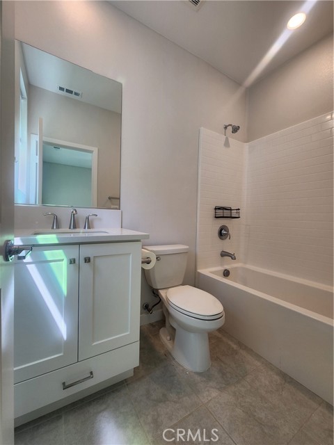 26912 Winding Trail Court, Valencia CA: https://media.crmls.org/medias/64d1698f-9b8f-410c-bed7-7562140320fc.jpg