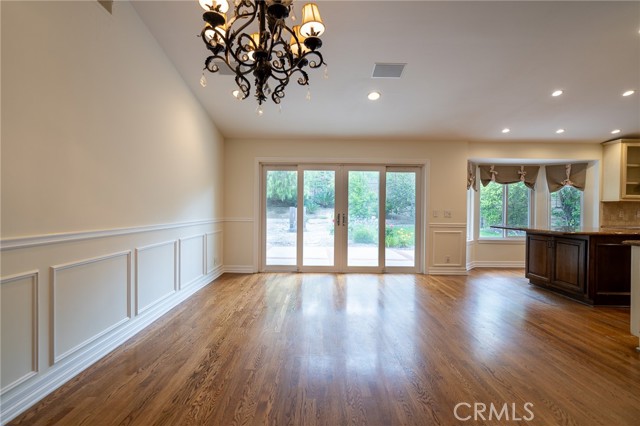Detail Gallery Image 13 of 46 For 18337 Chatham Ln, Porter Ranch,  CA 91326 - 4 Beds | 2/1 Baths