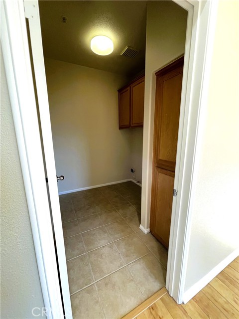 Image 5 of 12 For 26303 Iris Avenue F