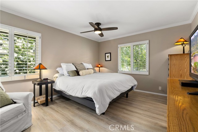 950 S Orange Grove Boulevard, Pasadena CA: https://media.crmls.org/medias/64d28c93-6df3-4072-a9dc-23310483649c.jpg