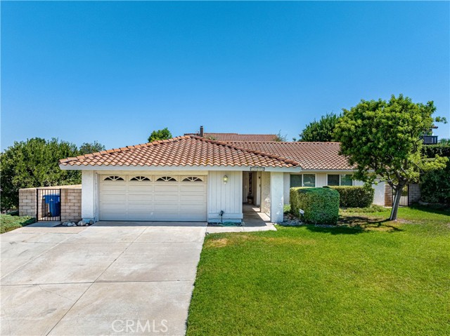 6826 Ranchgrove Rd, Riverside, CA 92506