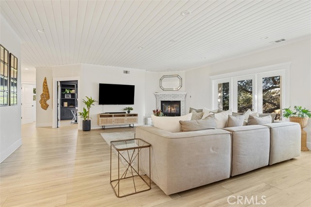 Detail Gallery Image 22 of 58 For 190 Country Club, San Luis Obispo,  CA 93401 - 5 Beds | 3/1 Baths