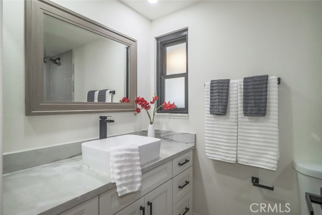 Detail Gallery Image 11 of 34 For 26120 Adamor Rd, Calabasas,  CA 91302 - 4 Beds | 2 Baths
