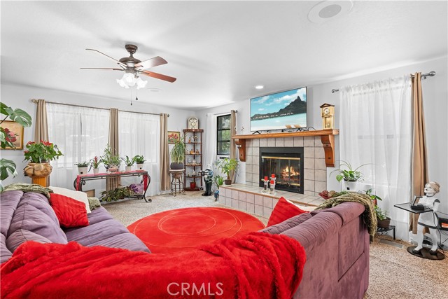 1876 Sparrow Road, Wrightwood CA: https://media.crmls.org/medias/64d5716f-d78b-49eb-9b51-0dd7ba47fef1.jpg