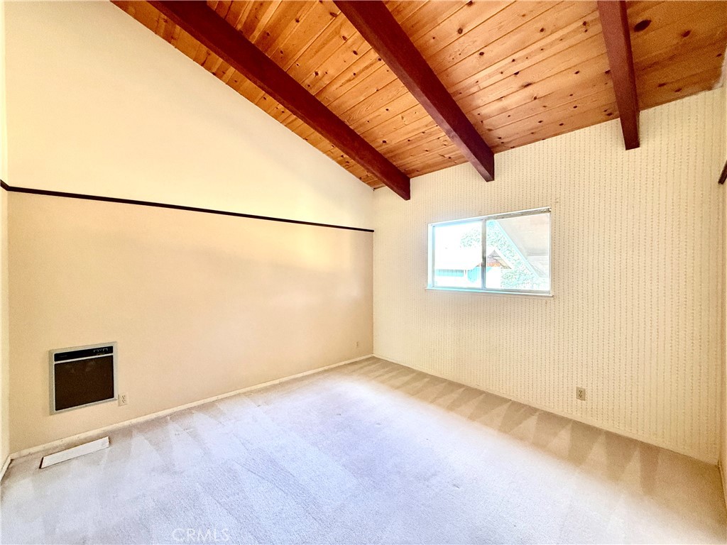 https://media.crmls.org/medias/64d5ab2a-d047-4a89-8bbf-84d1d96fb38f.jpg?preset=X-Large