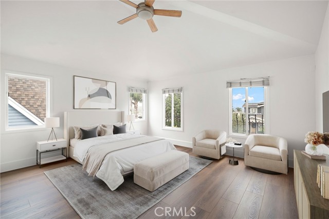 Detail Gallery Image 20 of 35 For 377 Roycroft Ave, Long Beach,  CA 90814 - 4 Beds | 2/1 Baths