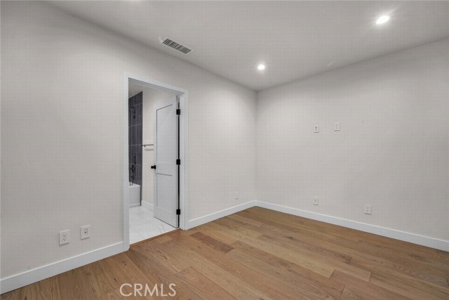 Detail Gallery Image 31 of 49 For 5110 Greenbush Ave, Sherman Oaks,  CA 91423 - 6 Beds | 6 Baths