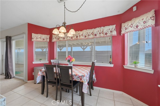 Detail Gallery Image 13 of 47 For 12035 Barbet, Phelan,  CA 92371 - 4 Beds | 2 Baths