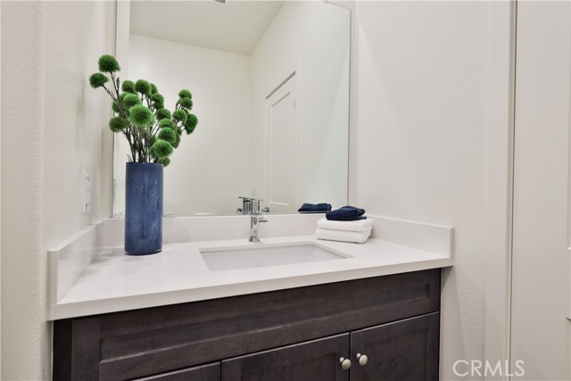 Image 16 of 37 For 2288 Raspberry Court