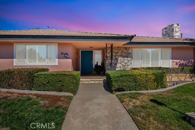 Detail Gallery Image 1 of 47 For 85 Gardenia Ct, Upland,  CA 91786 - 4 Beds | 2/1 Baths