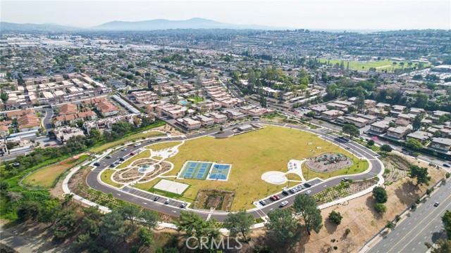 Detail Gallery Image 20 of 38 For 955 Las Lomas Dr #D,  La Habra,  CA 90631 - 3 Beds | 1/1 Baths