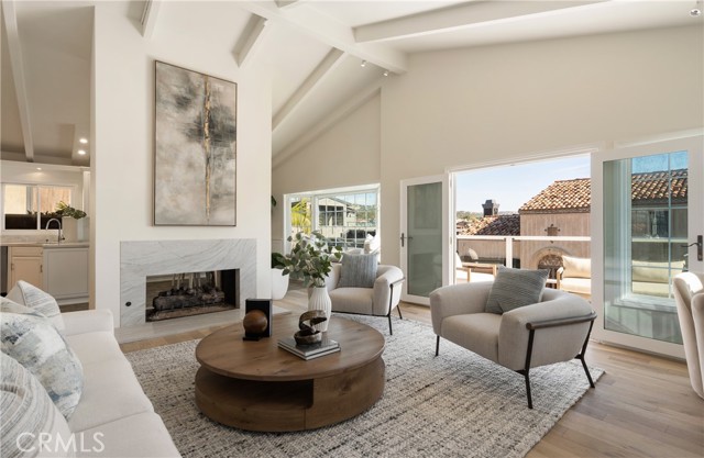 Detail Gallery Image 9 of 28 For 216 Poppy Ave, Corona Del Mar,  CA 92625 - 3 Beds | 2 Baths