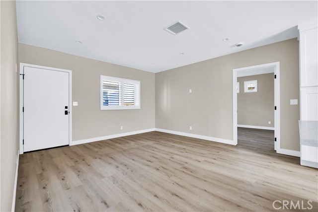 Image 20 of 51 For 5602 Verdura Ave