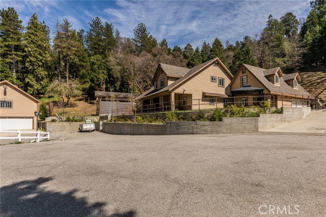 919 Venus Way, Crestline, CA 92325