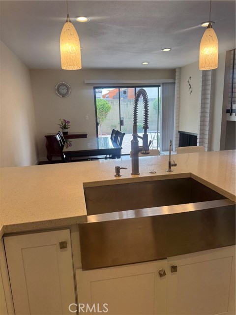 Detail Gallery Image 14 of 28 For 2508 C N Tustin, Santa Ana,  CA 92705 - 3 Beds | 2/1 Baths