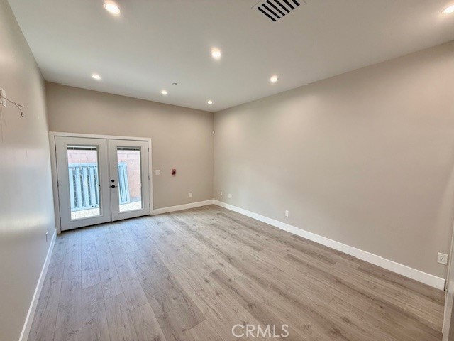 6940 longridge, North Hollywood CA: https://media.crmls.org/medias/64da7654-855a-4e40-a340-adf1291f7bec.jpg