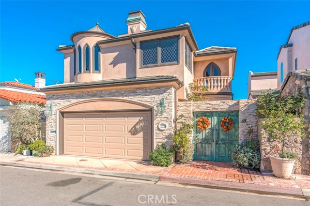 226 Via Graziana, Newport Beach, CA 92663