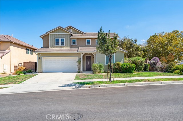 Detail Gallery Image 2 of 39 For 25418 Singleleaf St, Corona,  CA 92883 - 5 Beds | 3/1 Baths