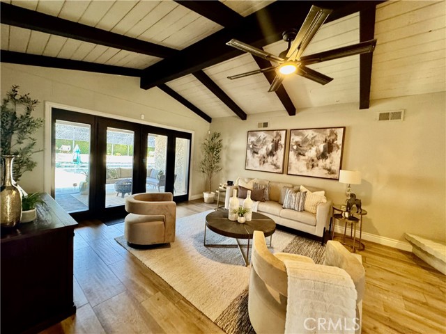 675 W Clark Street, Upland CA: https://media.crmls.org/medias/64dc78a0-29ce-4966-8ab8-00c803116fbe.jpg
