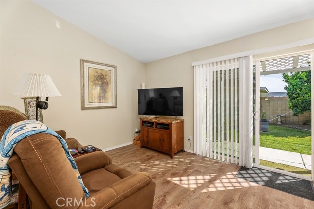 Image 30 of 39 For 8792 Grindlay