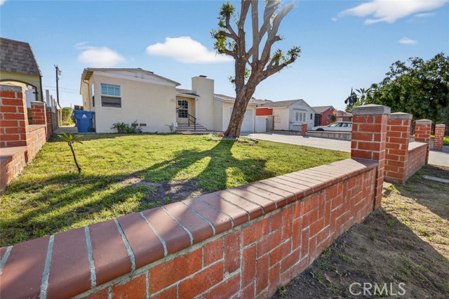 Detail Gallery Image 4 of 25 For 6444 Denny Ave, North Hollywood,  CA 91606 - 2 Beds | 1 Baths