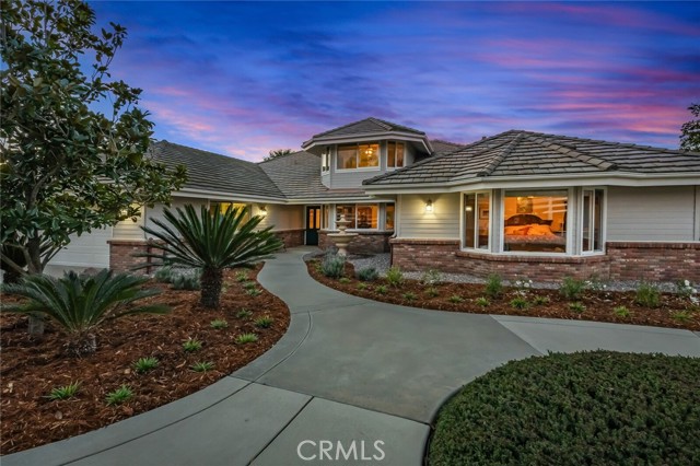 Detail Gallery Image 1 of 1 For 1041 Willowcreek Ln, Fallbrook,  CA 92028 - 4 Beds | 3/2 Baths