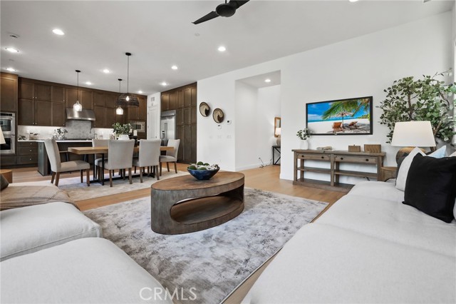 Detail Gallery Image 8 of 51 For 63 Berna, Lake Forest,  CA 92630 - 5 Beds | 4 Baths