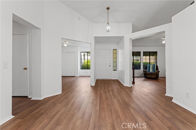 Detail Gallery Image 8 of 37 For 44204 Galion Ave, Lancaster,  CA 93536 - 4 Beds | 2 Baths