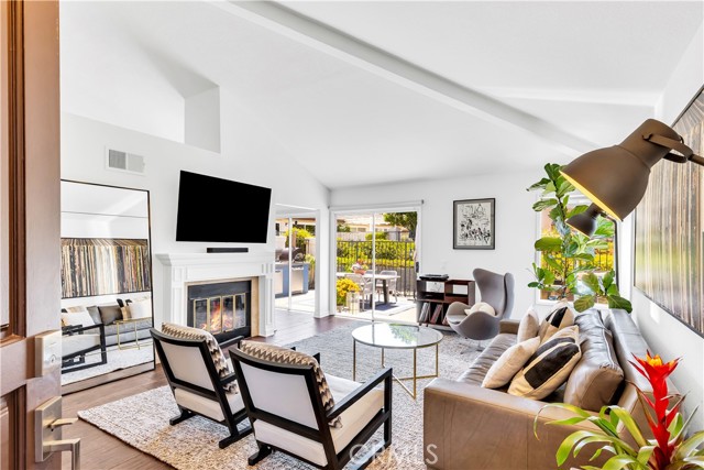27237 Via Capri, San Juan Capistrano CA: https://media.crmls.org/medias/64e04fad-6ab2-4433-9ead-07a2c59ac785.jpg