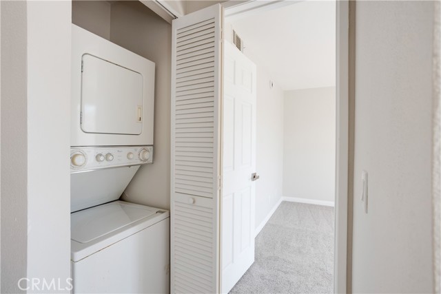 Detail Gallery Image 8 of 24 For 5530 Owensmouth Ave #325,  Woodland Hills,  CA 91367 - 2 Beds | 2 Baths