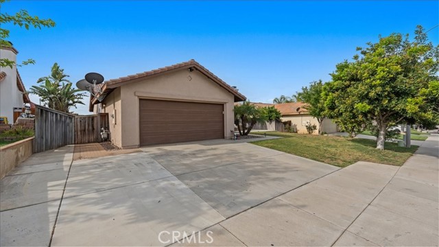 Detail Gallery Image 2 of 37 For 22125 Country Hills Dr, Wildomar,  CA 92595 - 3 Beds | 2 Baths