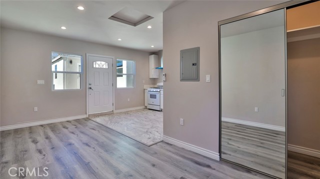 Detail Gallery Image 40 of 74 For 210 N Sparks St, Burbank,  CA 91506 - – Beds | – Baths