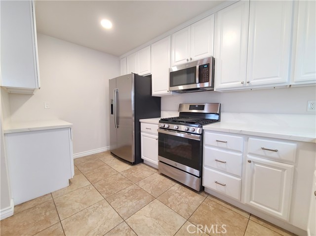 Detail Gallery Image 8 of 21 For 822 Tribune St, Redlands,  CA 92374 - 2 Beds | 1 Baths