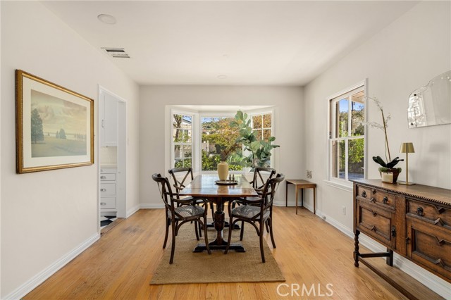 Detail Gallery Image 9 of 38 For 1433 Del Monte Dr, Glendale,  CA 91207 - 2 Beds | 1/1 Baths