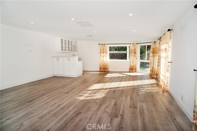 Detail Gallery Image 5 of 18 For 7622 Pomelo Dr, West Hills,  CA 91304 - 5 Beds | 3 Baths