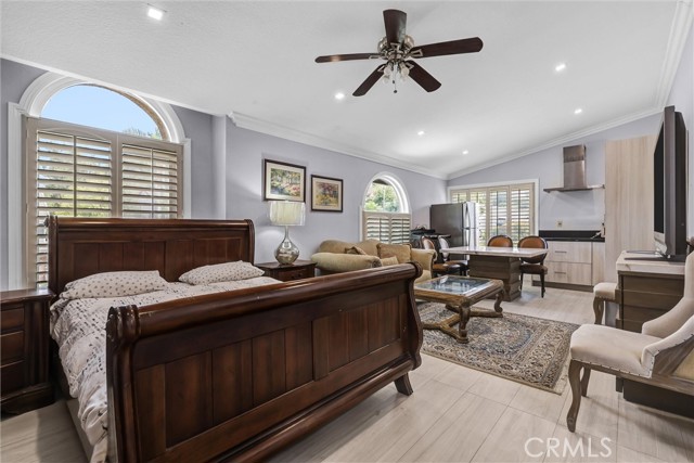 Detail Gallery Image 33 of 53 For 25432 Nottingham Ct, Laguna Hills,  CA 92653 - 5 Beds | 4/1 Baths