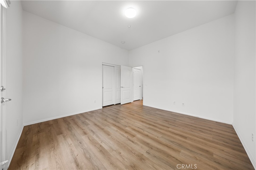 https://media.crmls.org/medias/64e49449-1fd6-49bf-9d0a-6584721d4f46.jpg?preset=X-Large