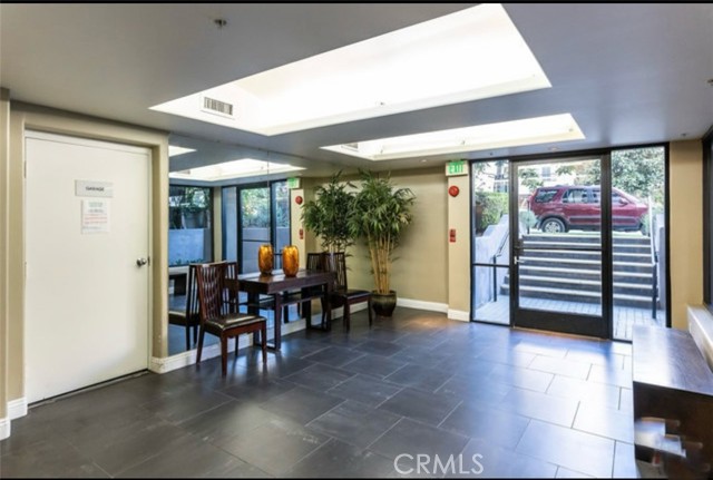 1819 Holmby Avenue, Los Angeles CA: https://media.crmls.org/medias/64e4c63a-e32f-40e7-a047-4559d65483a4.jpg