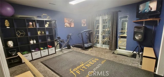 48833 Rock Point Road, Oakhurst CA: https://media.crmls.org/medias/64e5196c-36ed-465b-8286-a5cbb64a37c9.jpg